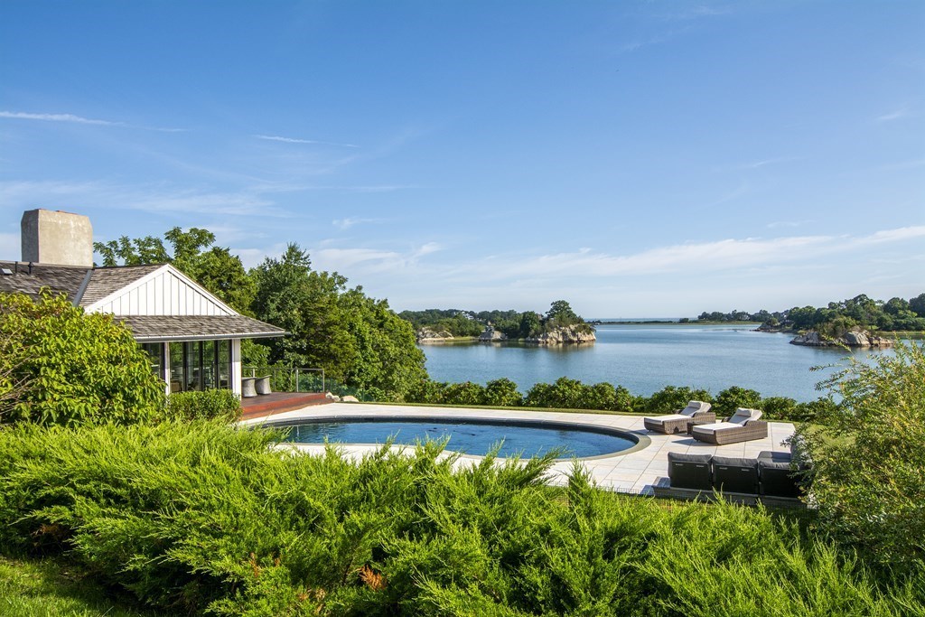 80 N Main St, Cohasset, MA 02025