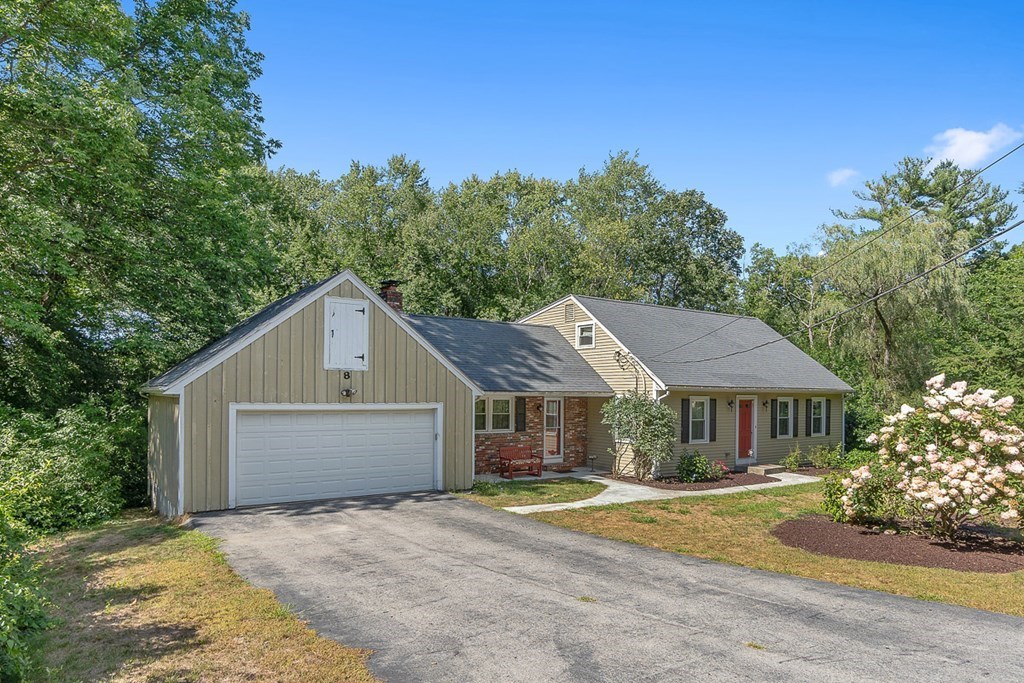 8 Deerberry Lane, Andover, MA 01810