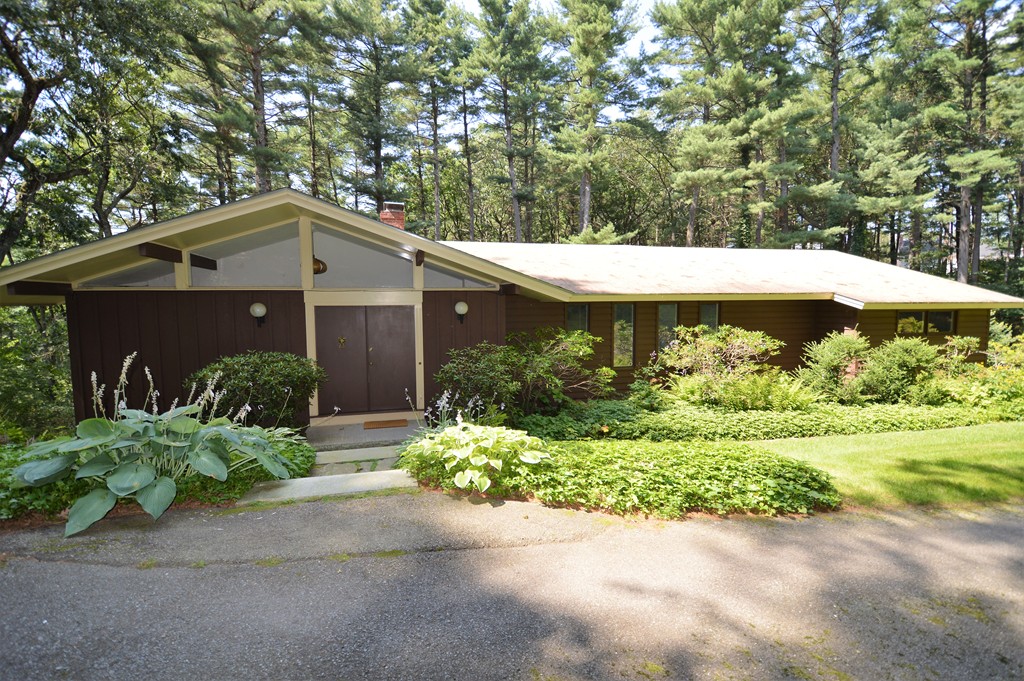 23 Revolutionary Rd, Concord, MA 01742