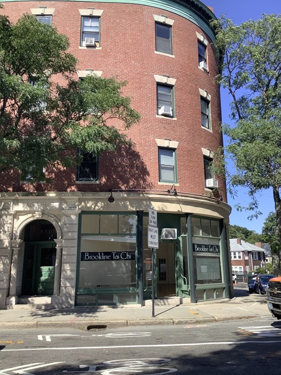 131 Cypress, Brookline, MA 02445