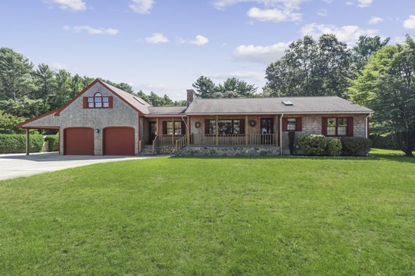 156 Leonard Street, Acushnet, MA 02743