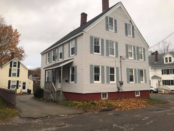 12 Summer St, Amesbury, MA 01913