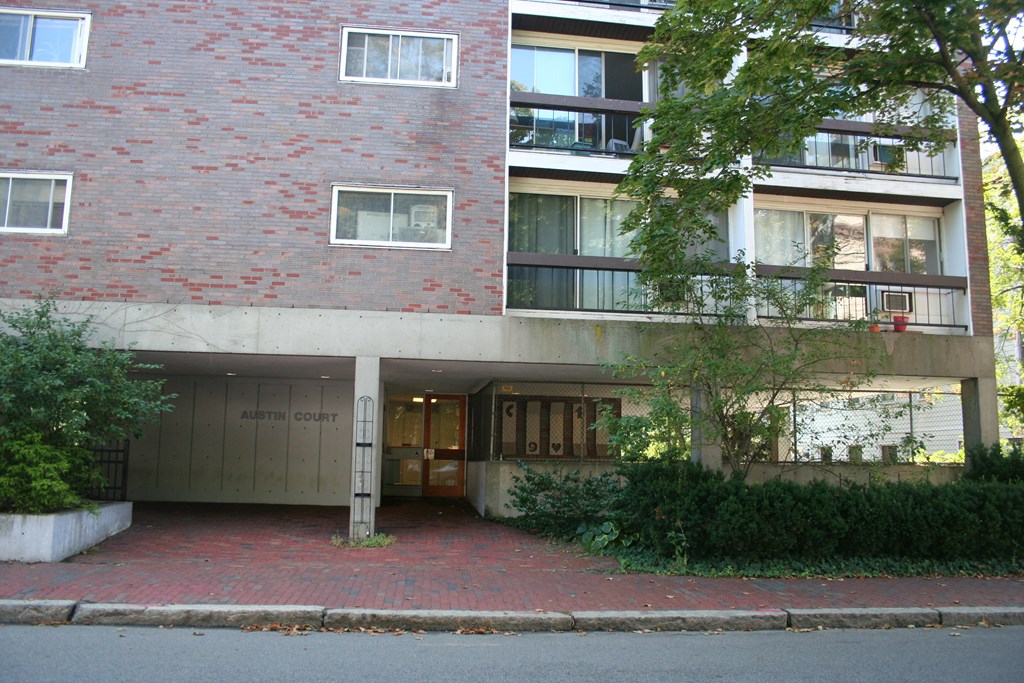 12 Inman, Cambridge, MA 02139