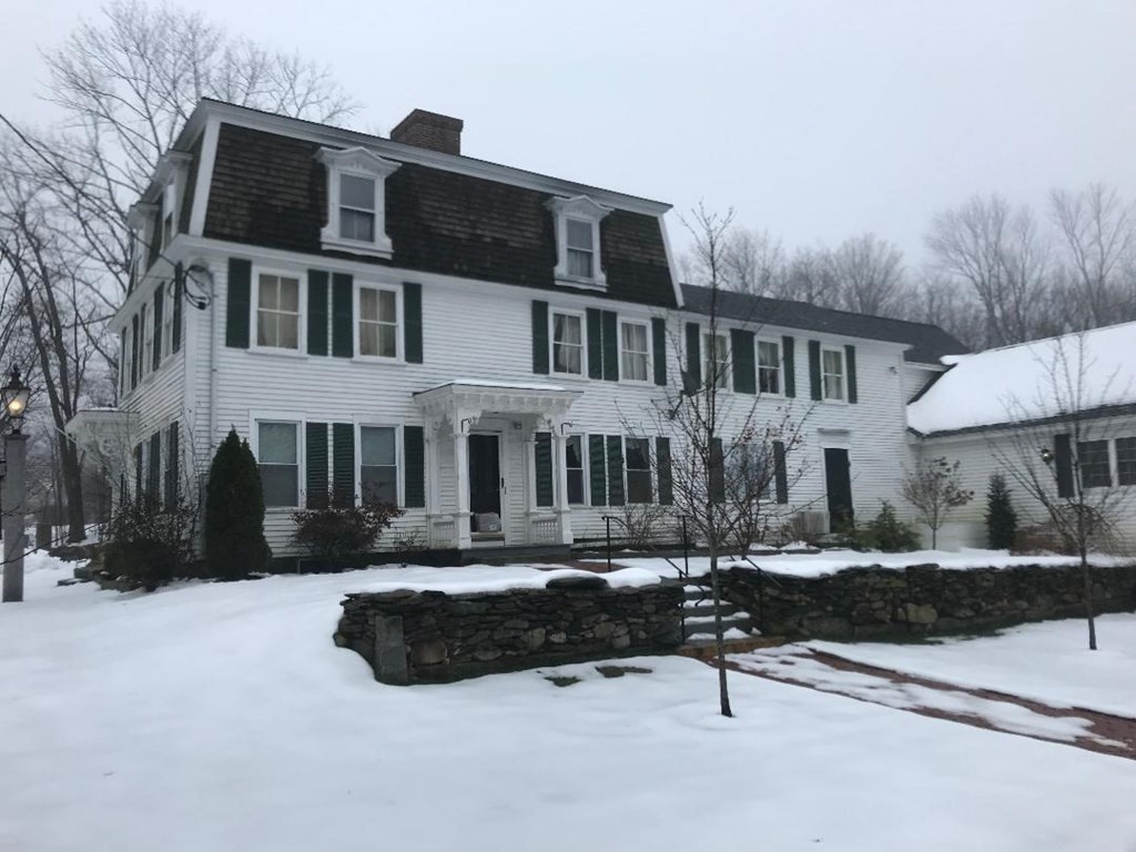 17 Main St, Ashburnham, MA 01430