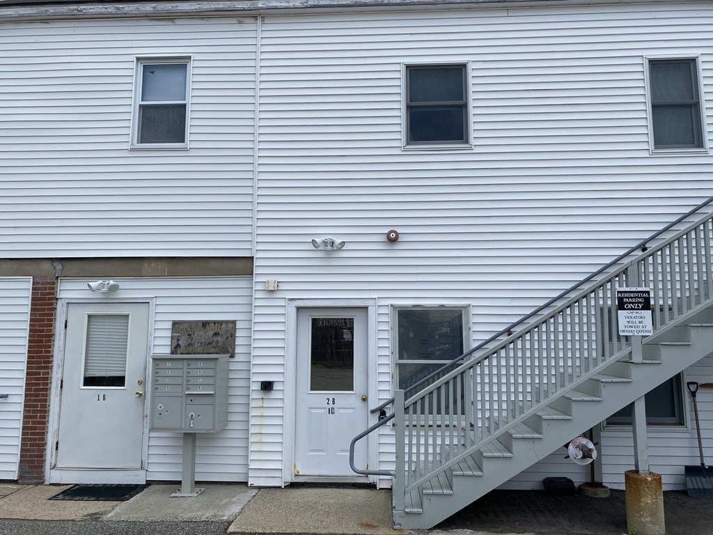 37 High St, Danvers, MA 01923