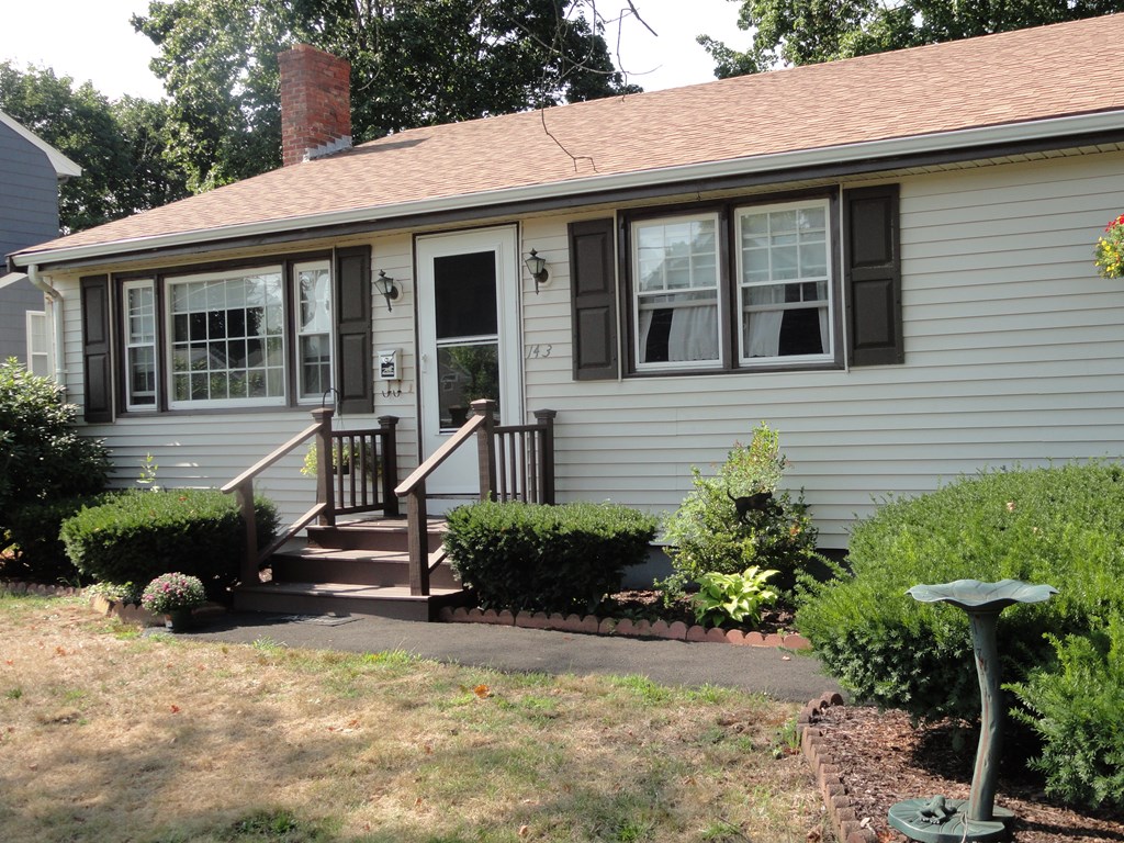 143 Leach Ave, Brockton, MA 02301