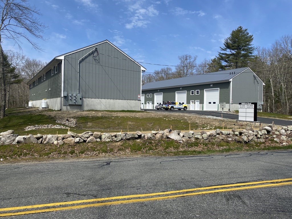 1040 Reed Road, Dartmouth, MA 02747