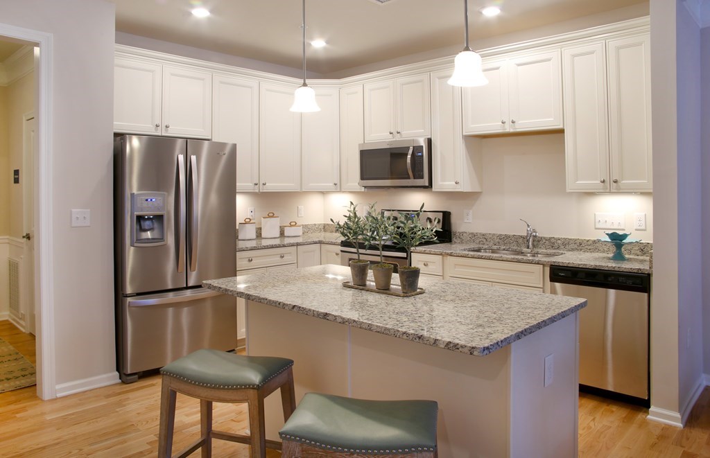 459 River Rd (Unit 3110), Andover, MA 01810