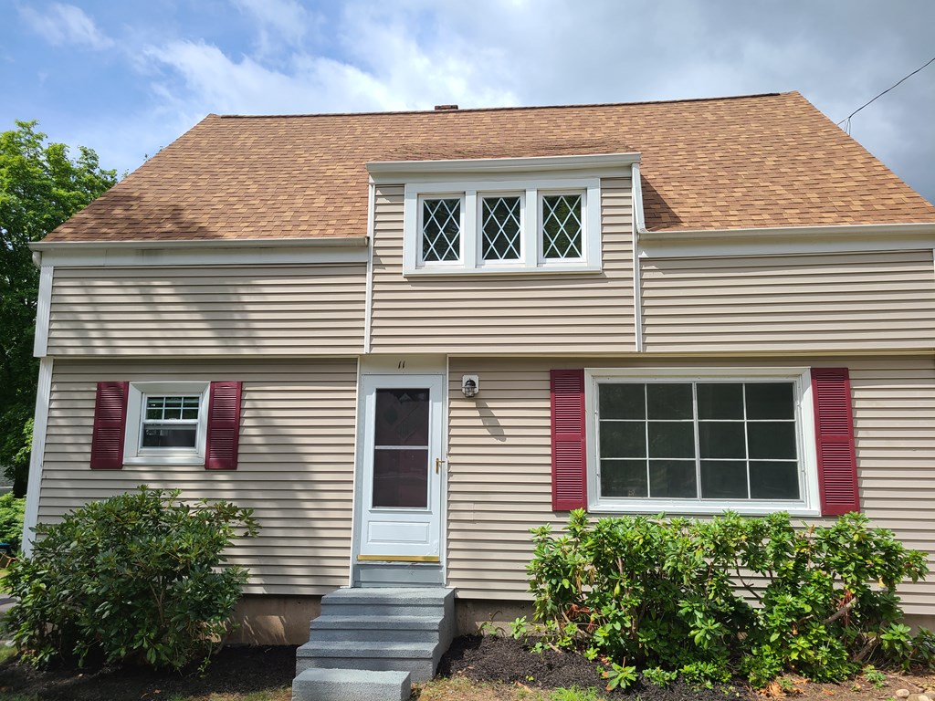 11 Old Worcester Rd, Oxford, MA 01540