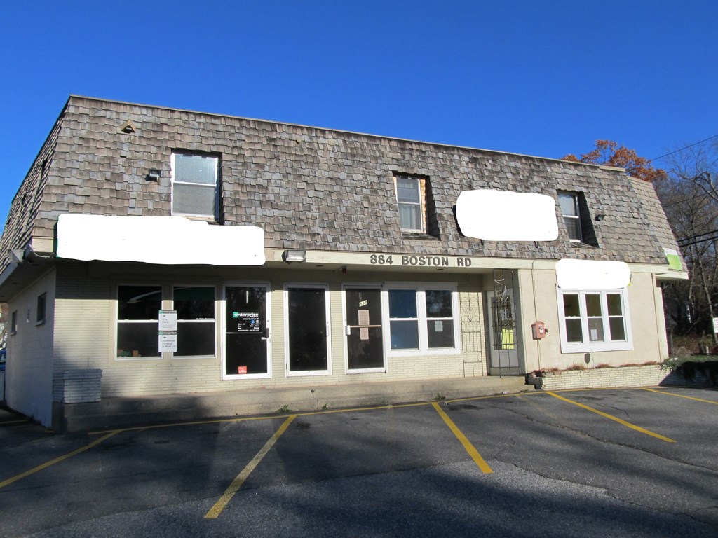 884 Boston Rd -1st Flr Left, Billerica, MA 01821