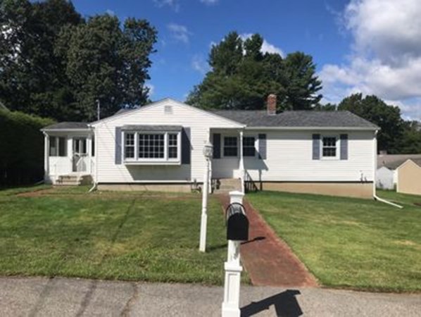 11 Phoenix Rd, Auburn, MA 01501