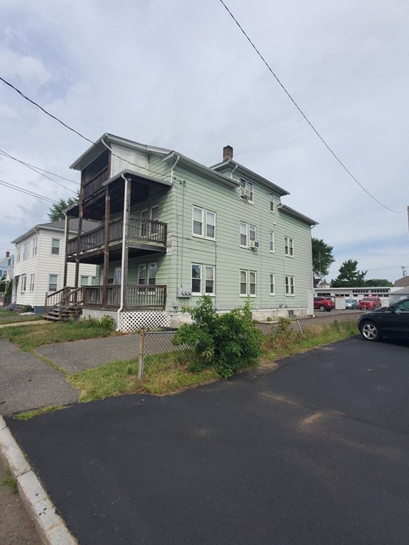 12 Edward Street, Chicopee, MA 01020