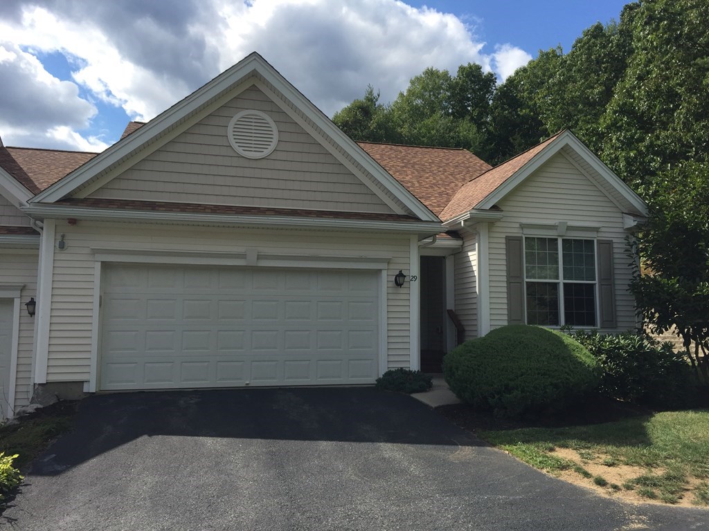 29 Brook Ln, Berlin, MA 01503