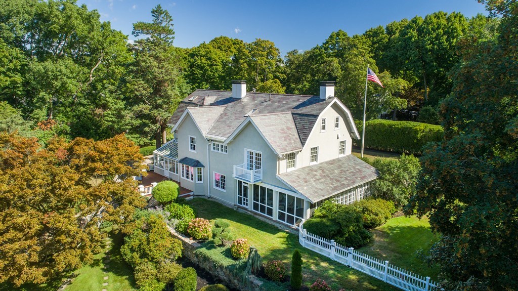 231 S Main St, Cohasset, MA 02025