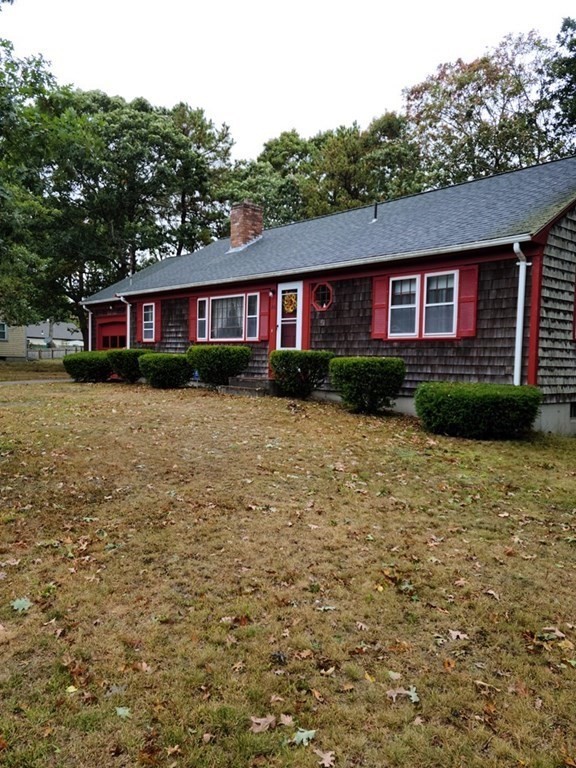 106 Walton Avenue, Barnstable, MA 02061