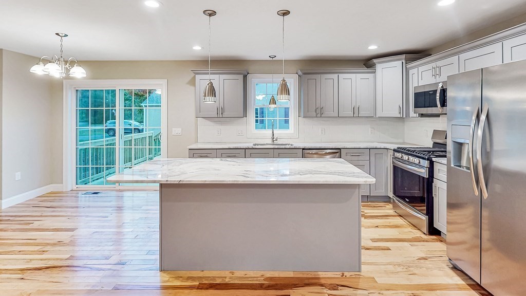 373 E Housatonic St, Dalton, MA 01226