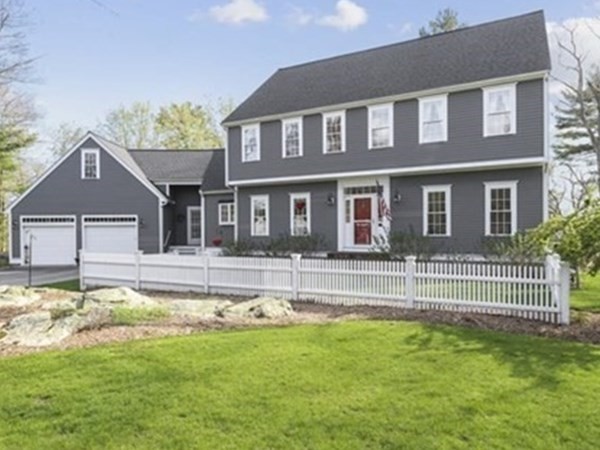 24 Cedar St, Cohasset, MA 02025