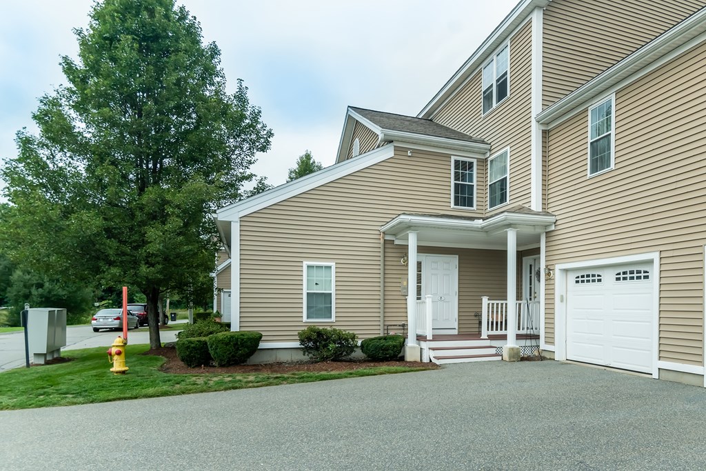 18 Dale St, Andover, MA 01810