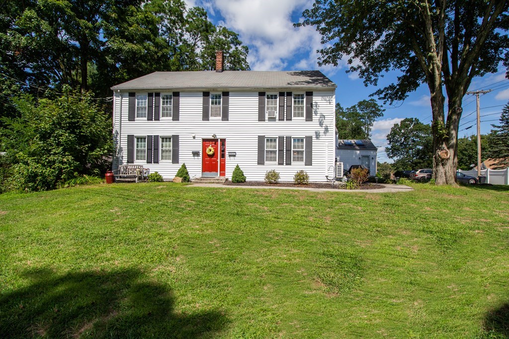 2 Buttonwood Ln, Auburn, MA 01501