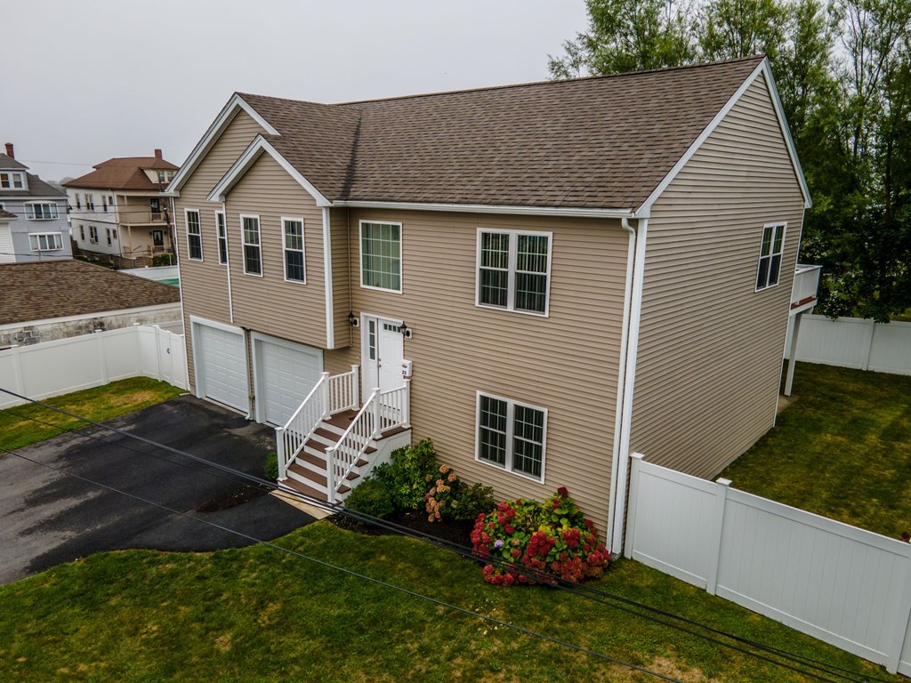 25 Norwell Street, Dartmouth, MA 02748