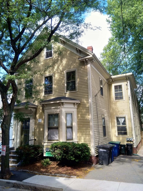 9 Smith Ave, Somerville, MA 02143