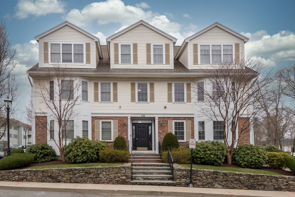 14 Ames Ave, Canton, MA 02021