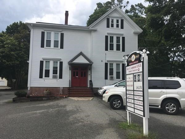 68 Park St, Andover, MA 01810