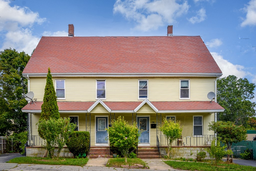 294-296 Whiting Ave, Dedham, MA 02026