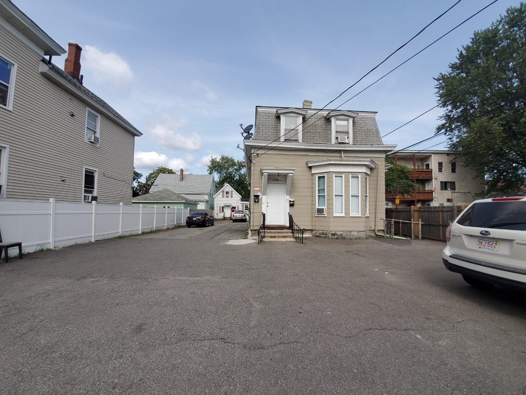 159-163 Water St, Lawrence, MA 01841