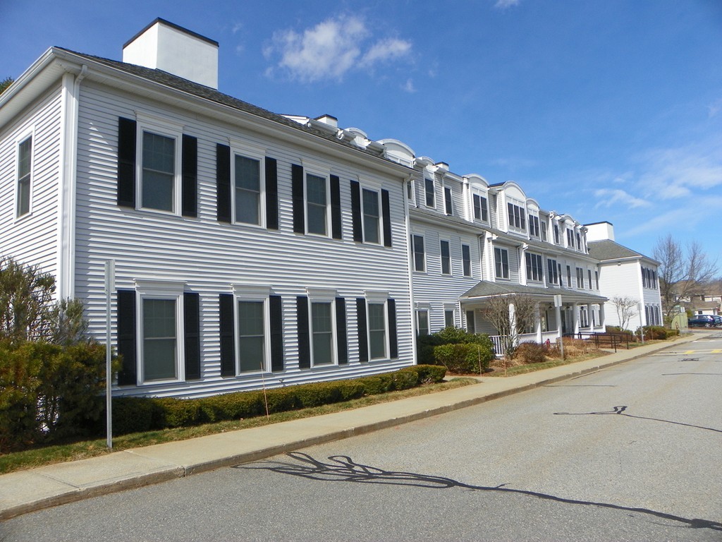 27 Hartland Way, Acton, MA 01720