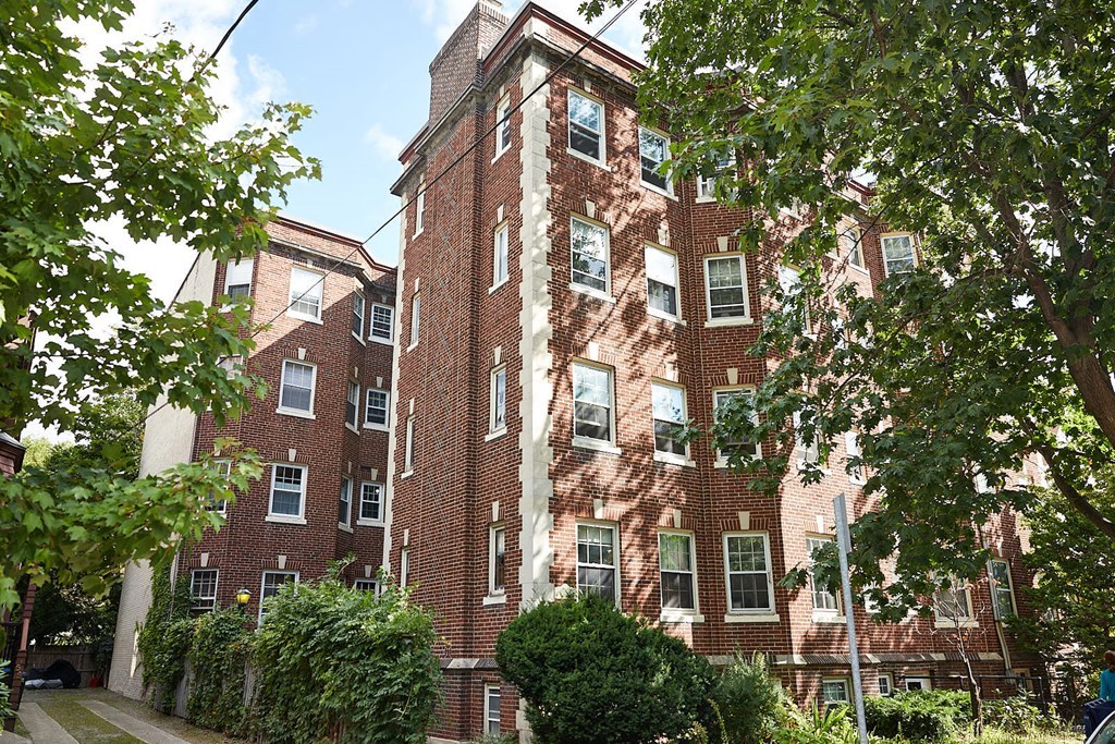 61 Garfield St, Cambridge, MA 02138