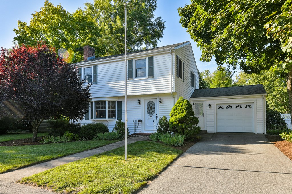 64 Carol Dr, Dedham, MA 02026