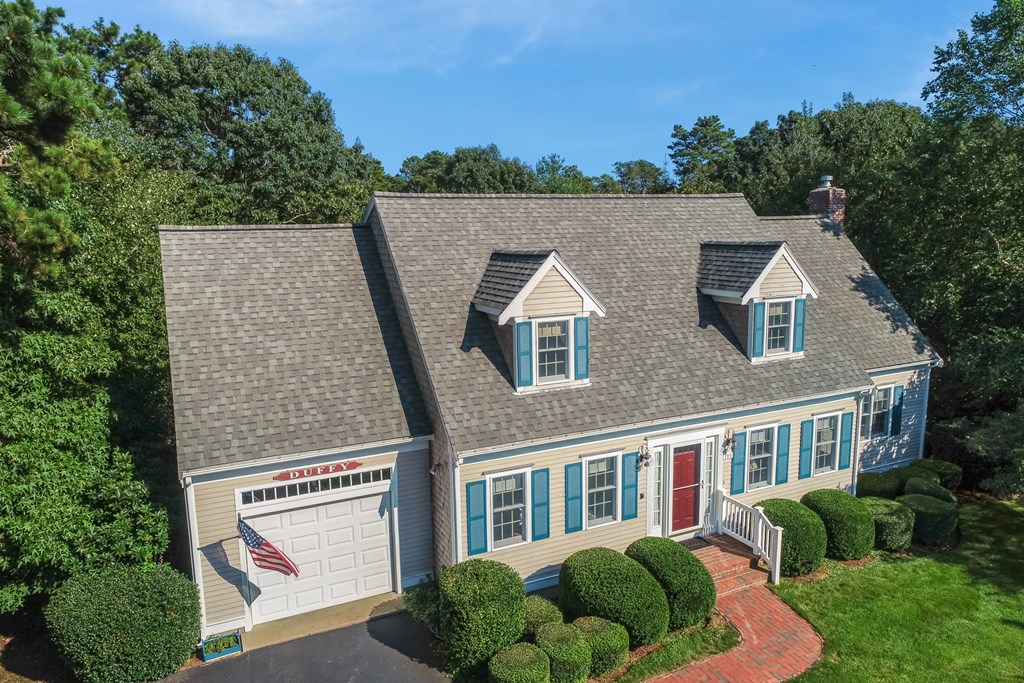 195 Canoe Pond Dr, Brewster, MA 02631