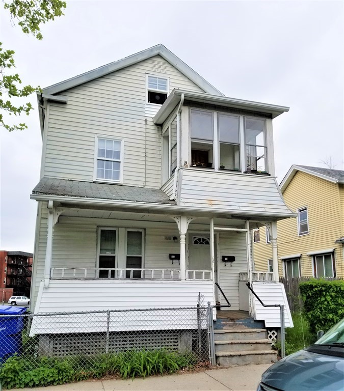 64 Marble St, Springfield, MA 01105