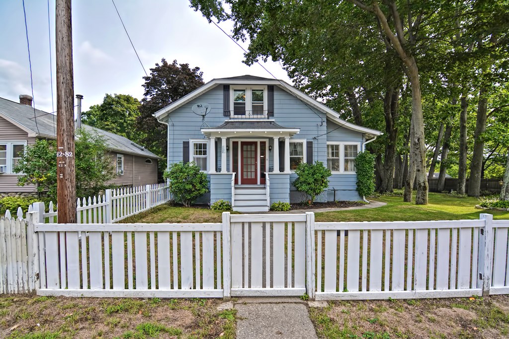 302 Mill St, Worcester, MA 01602