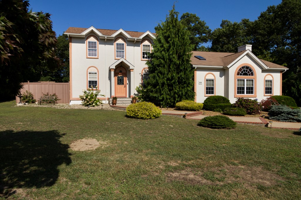 23 Herring Run Road, Dartmouth, MA 02747