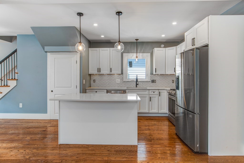 22 Harding Ter, Dedham, MA 02026