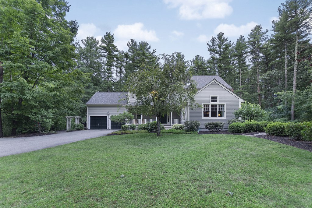 960 North Rd, Carlisle, MA 01741