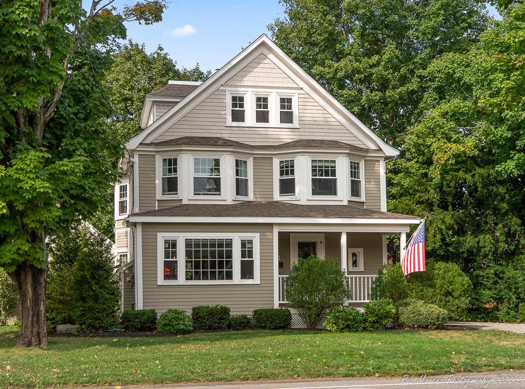 88 Locust St, Danvers, MA 01923