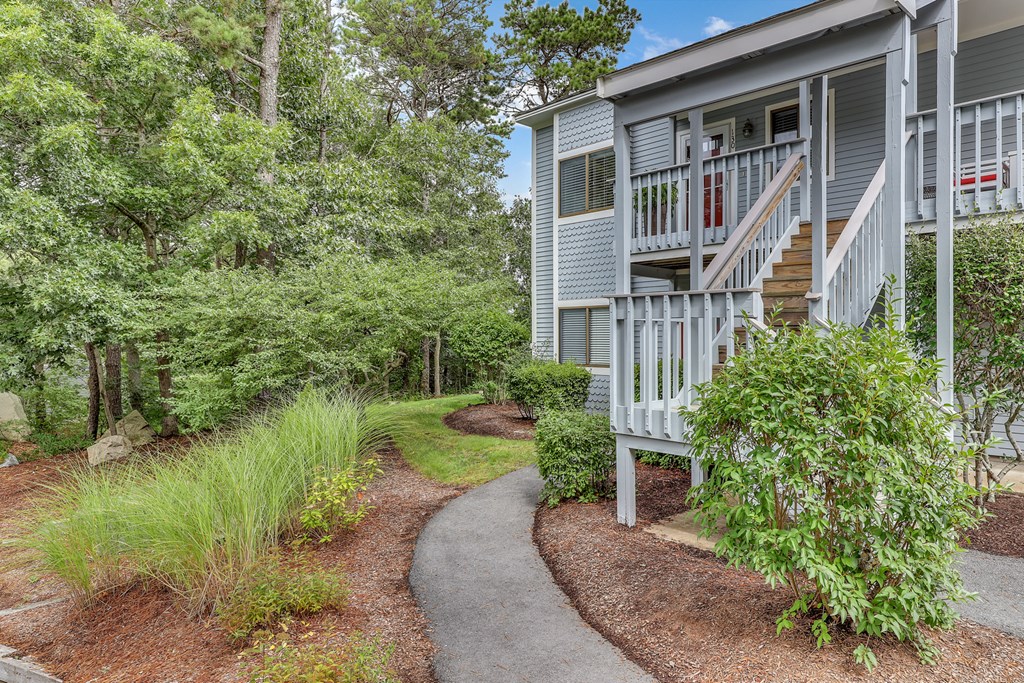 130 Chilton Ln, Brewster, MA 02631