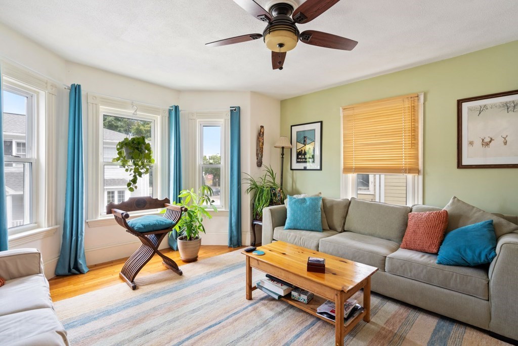 26 Harvey Street, Cambridge, MA 02140