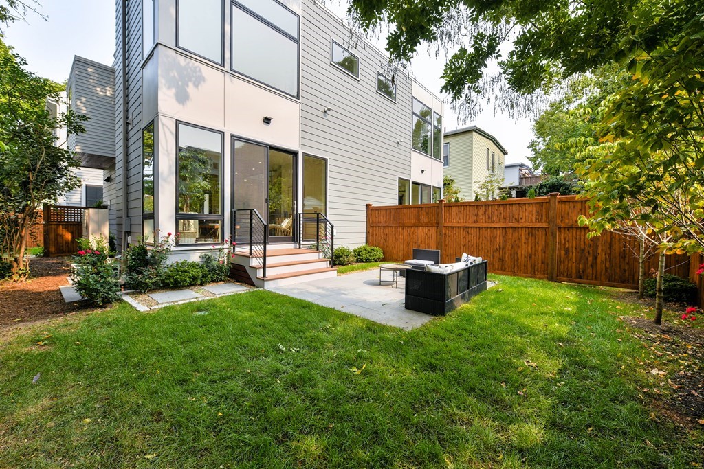 232 Chestnut Street, Cambridge, MA 02139