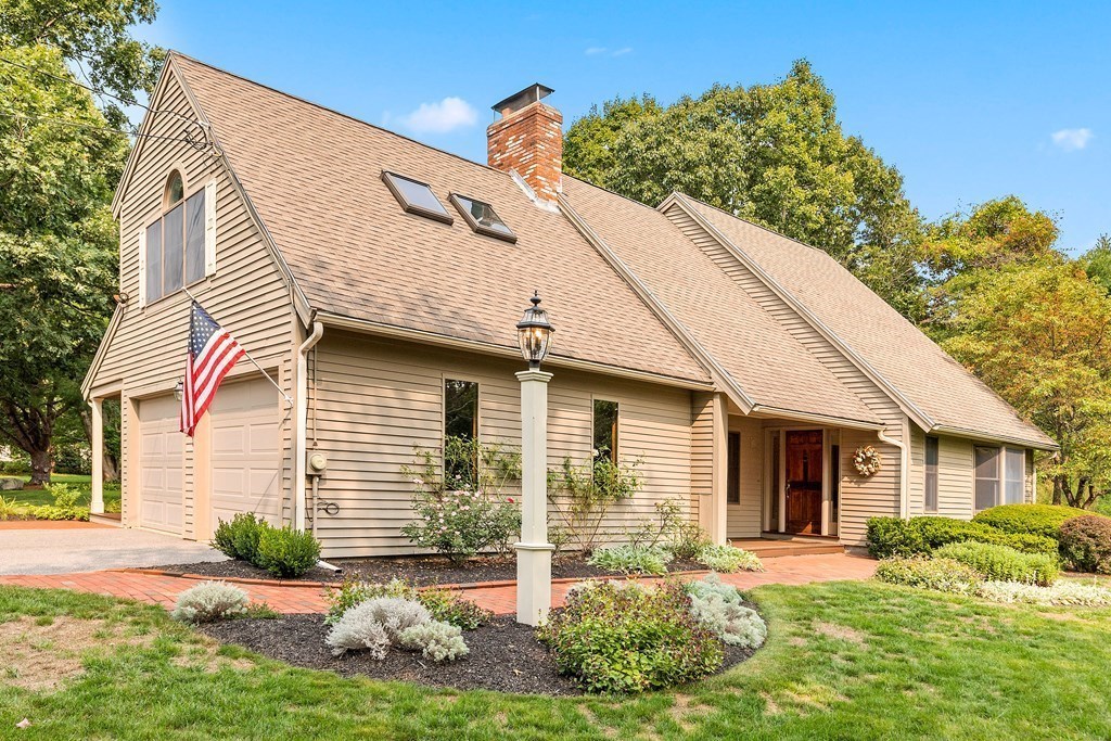 5 Castle Drive, Acton, MA 01720