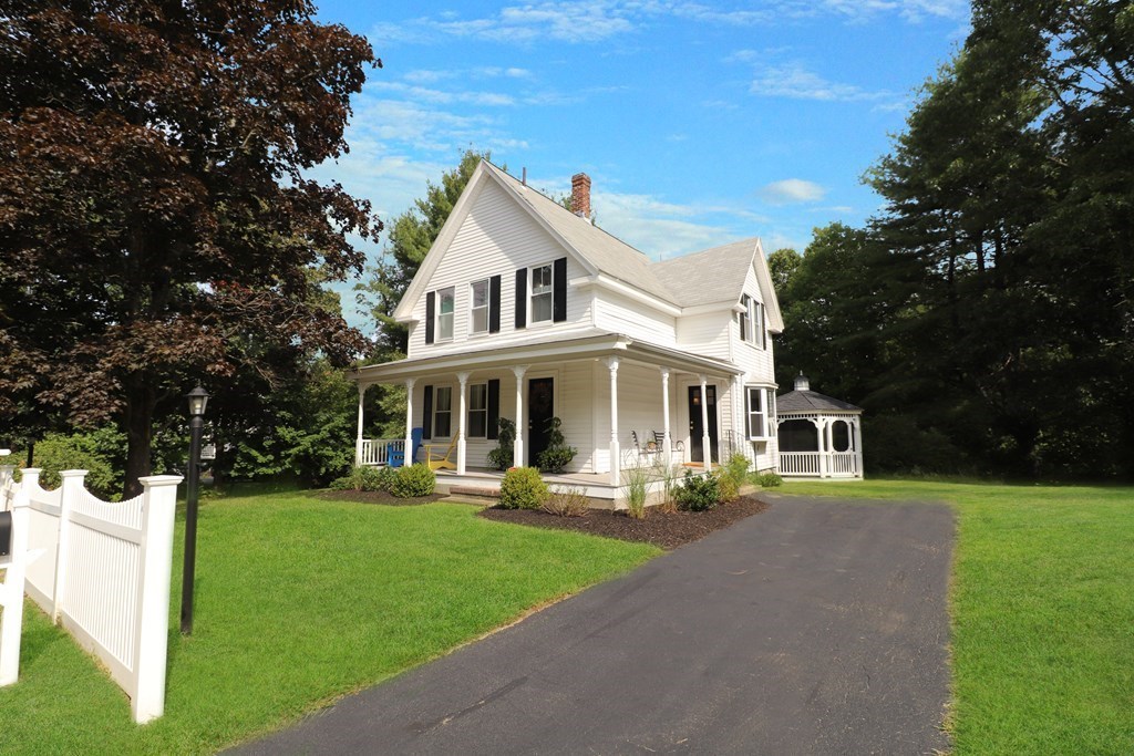 60 Lawsbrook Rd, Acton, MA 01720