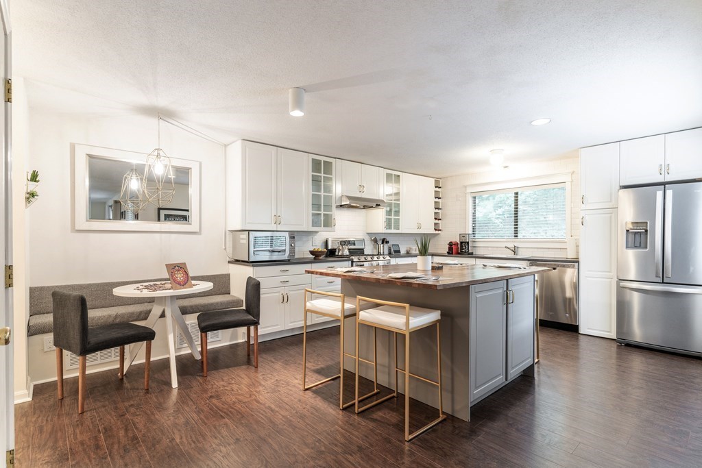 46 Mountain Gate Road, Ashland, MA 01721