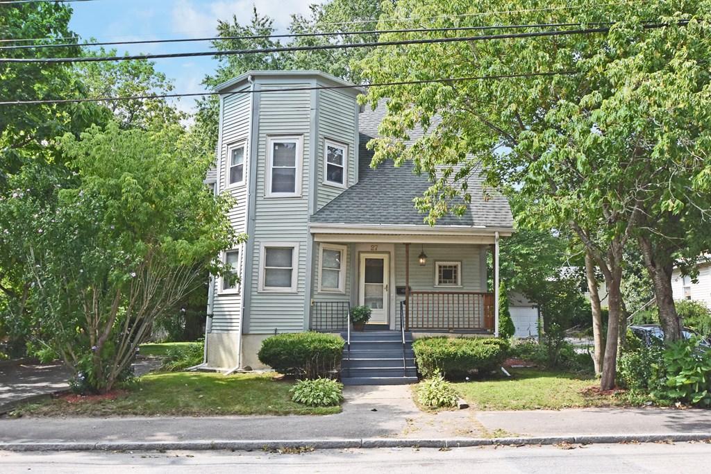 27 Wheeler Ave, Brockton, MA 02301