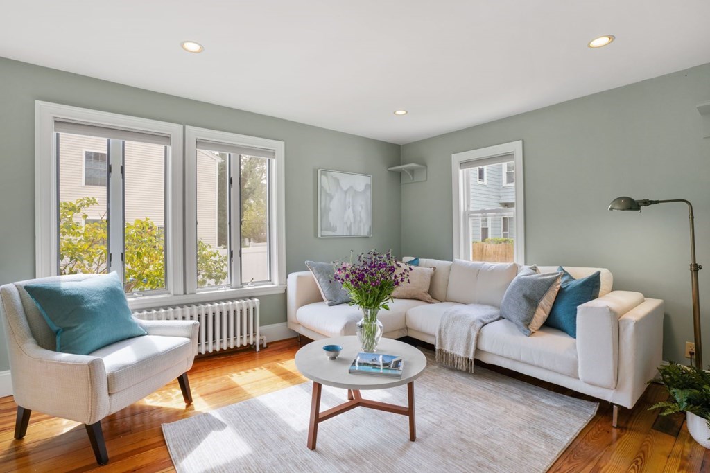 8 Pond Terrace, Arlington, MA 02474