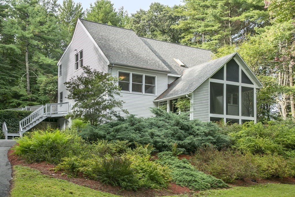26 McAllister Drive, Carlisle, MA 01741