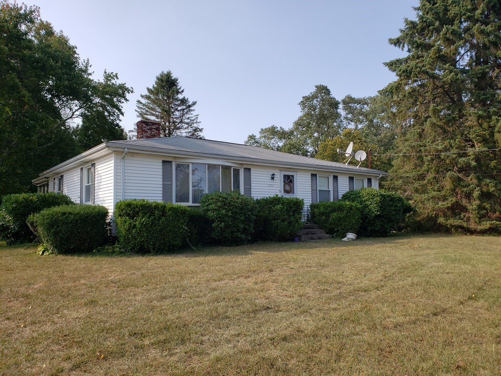 2550 County St, Dighton, MA 02715