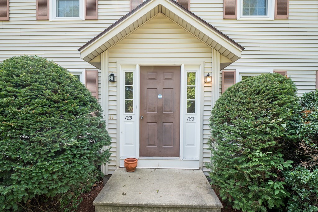 183 Turnpike Rd, Chelmsford, MA 01824